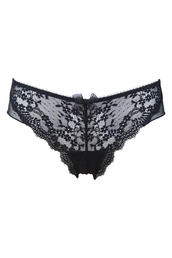 Flora Brazilian Brief