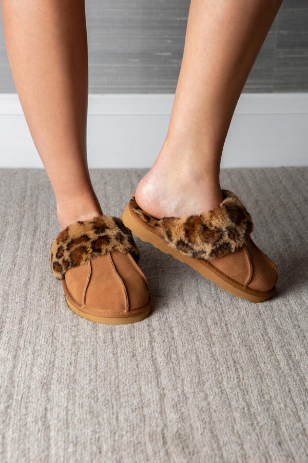 Faux Fur Trim Suede Mule Slipper