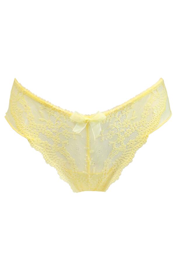 Flora Brazilian Brief