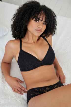 Reflection Non-Wired Padded Push-Up Bra  - Black