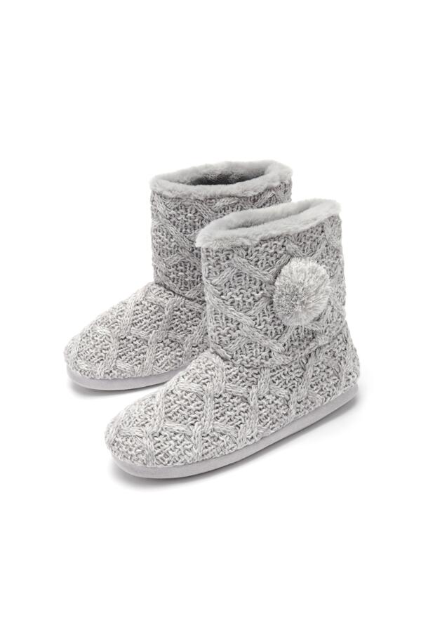 Cable Knit Faux Fur Lined Bootie Slipper