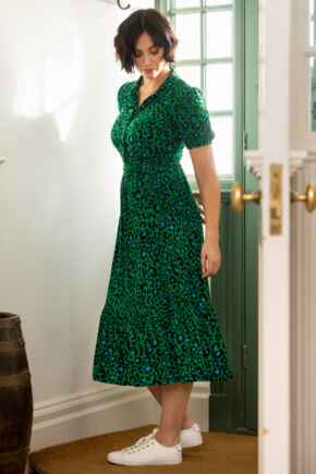Jodie Slinky Jersey Tiered Midi Shirt Dress - Green Leopard