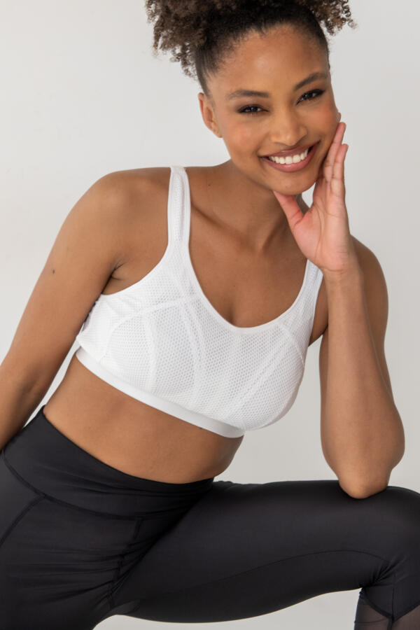 Energy Strive Non-Wired Non-Padded Lined Full Cup Sports Bra