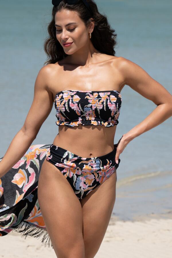 Free Spirit Strapless Underwired Top