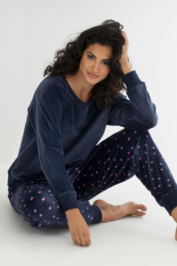 Cosy Fleece Sweatshirt and Jogger Pyjama Set