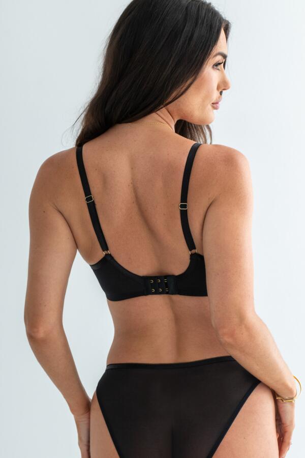 Queen Bee Gold Embroidery Set