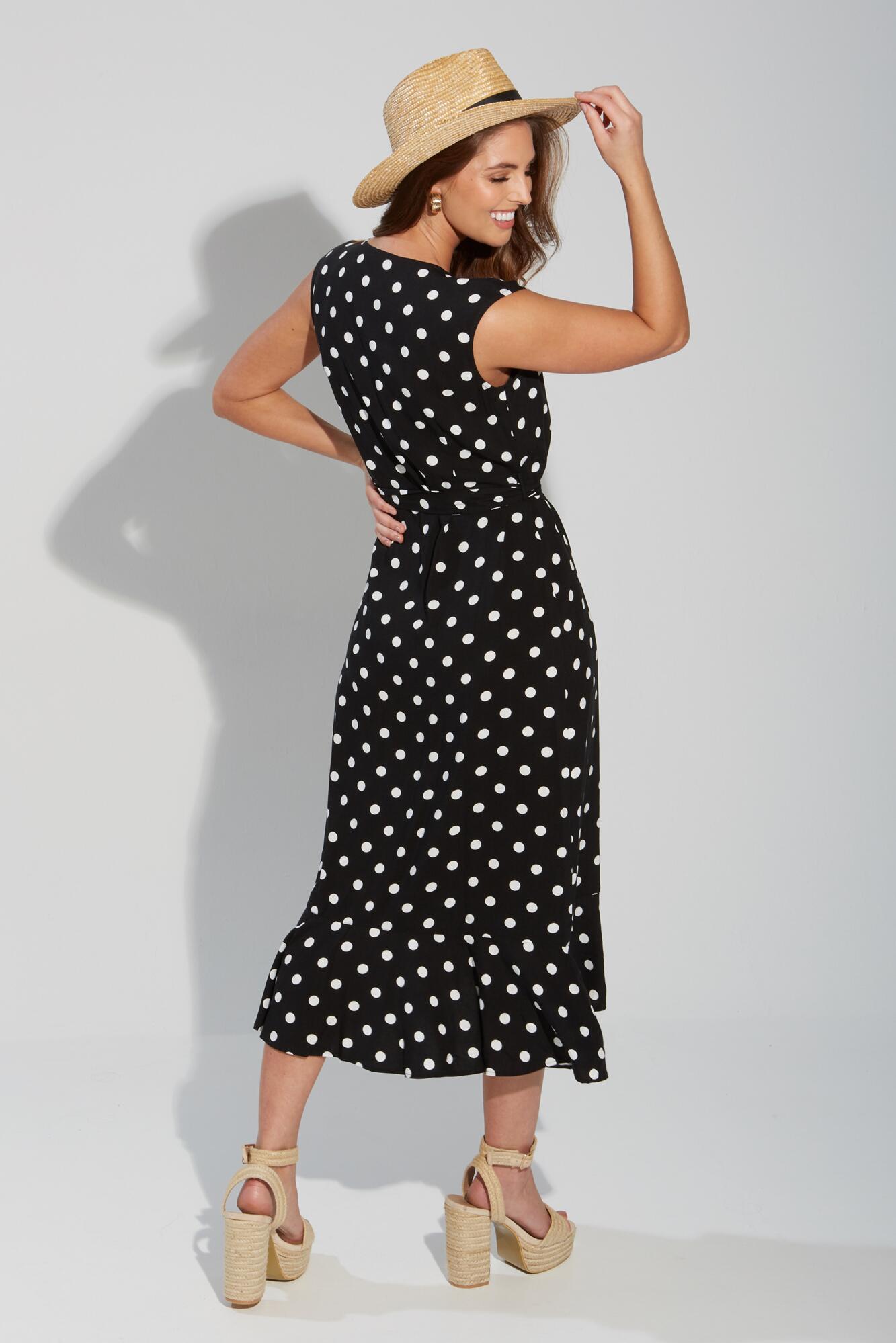 Amanda Fuller'S Favorite Dress: Pour Moi White Midaxi - 4n4qqq8