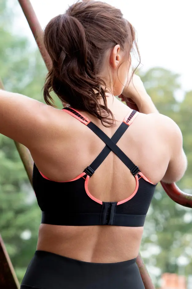 Functional maximum support non-wired sports bra with cross straps on the  back