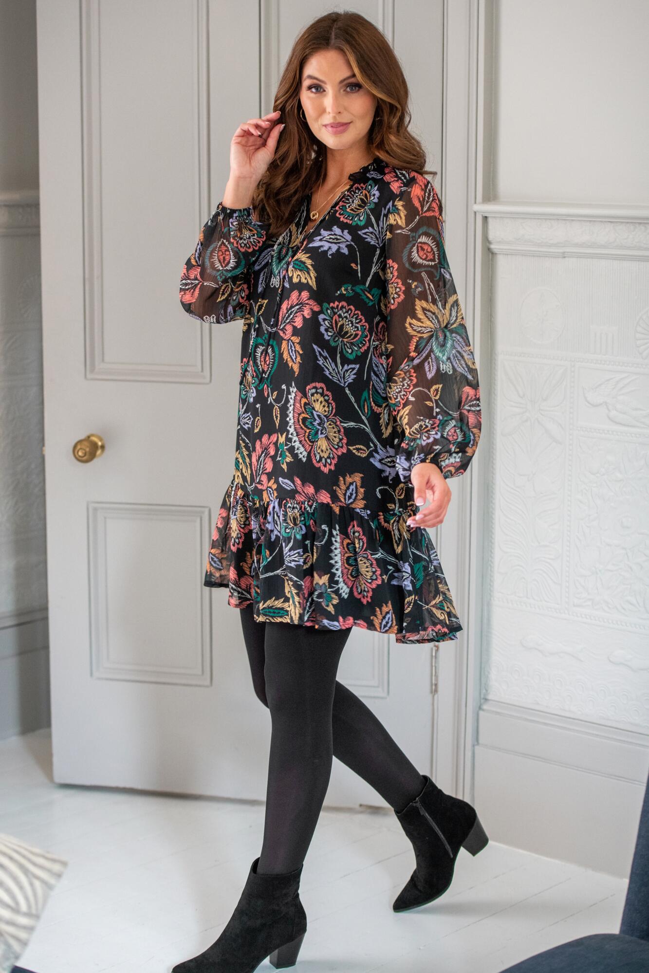 Sian Chiffon Long Sleeve Tiered Boho Dress in Black Paisley | Pour Moi