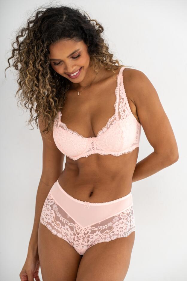 Fleur Lightly Padded High Apex Underwired Bra