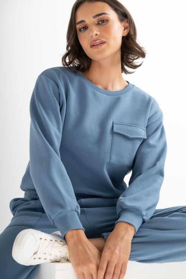 The Softest Off Duty Relaxed Pocket Sweatshirt 