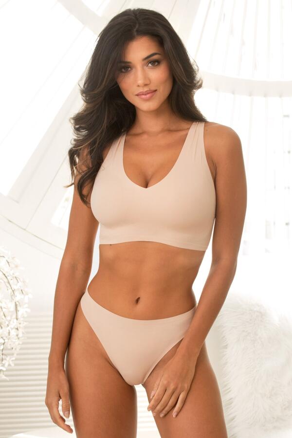 Off Duty Invisible Non Wired Removable Pad Bra