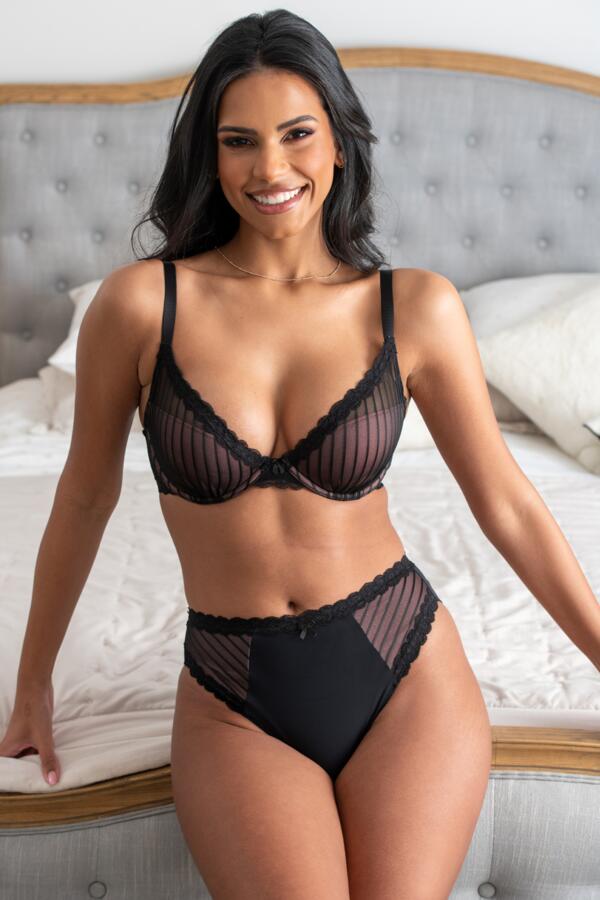 Luxe Linear Contour Padded Bra