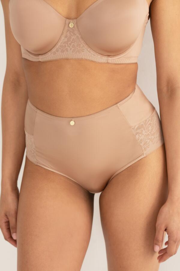 Effortless No VPL Light Control Lace Deep Brief