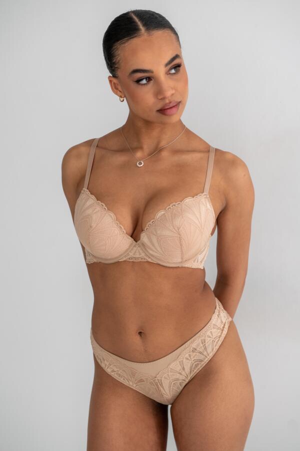 New Romance Padded Push-Up Plunge Bra