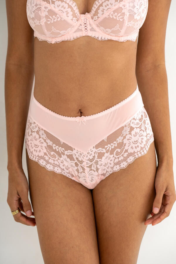 Fleur Shorty
