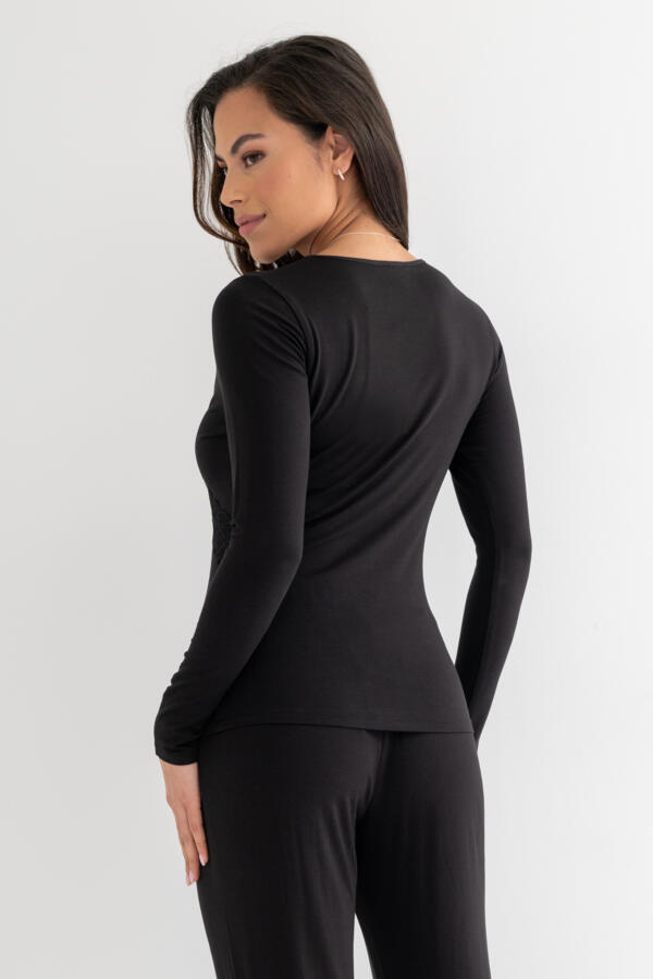 Sofa Loves Lace Hidden Support Long Sleeve Top